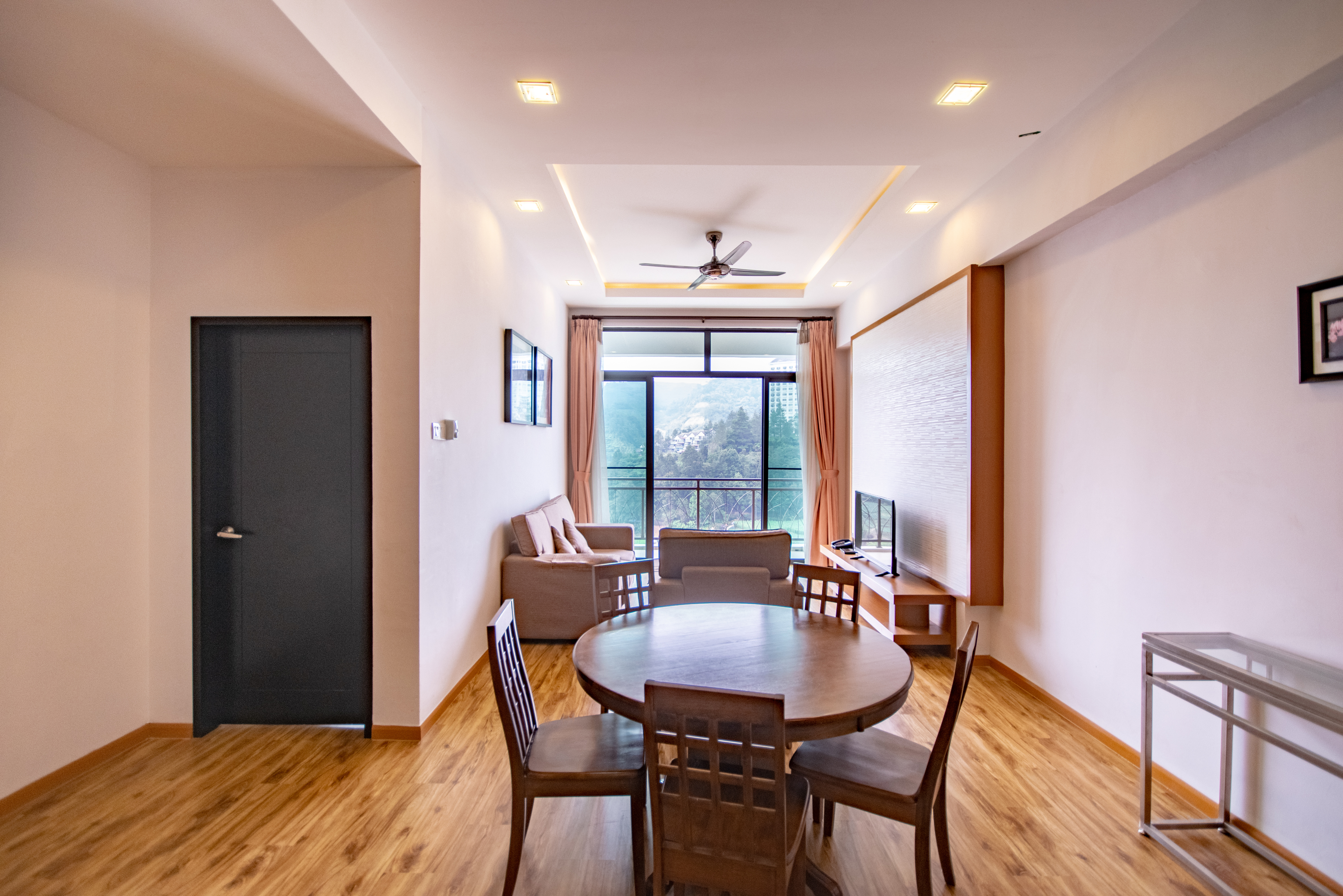 Three Bedroom Apartment Dining Area